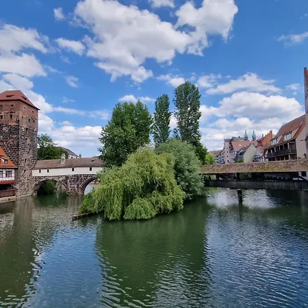 Lägenhet Altbau Charme In Der Nuernberger Innenstadt *