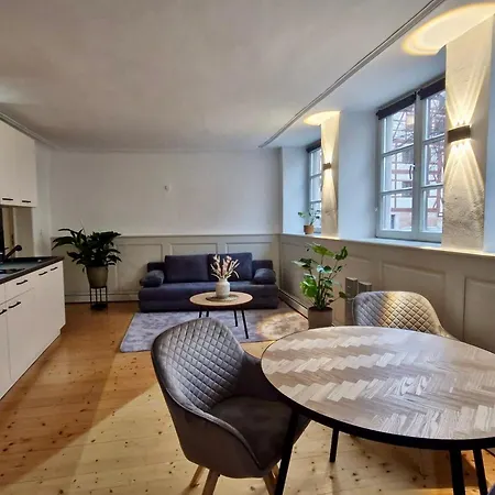 Altbau Charme In Der Nuernberger Innenstadt * Nürnberg