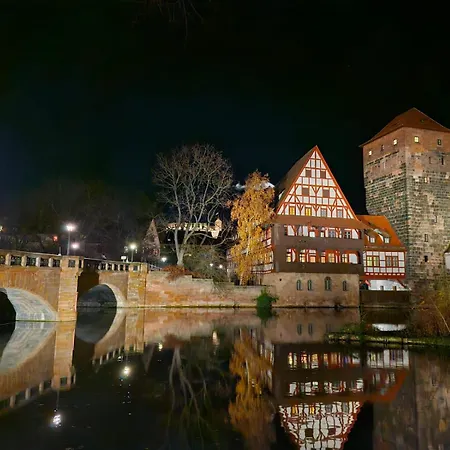 Lejlighed Altbau Charme In Der Nuernberger Innenstadt